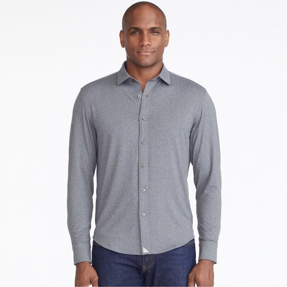 Like New - Untuckit Men’s Luxe Tee Button Down - Heather gray - size XXL